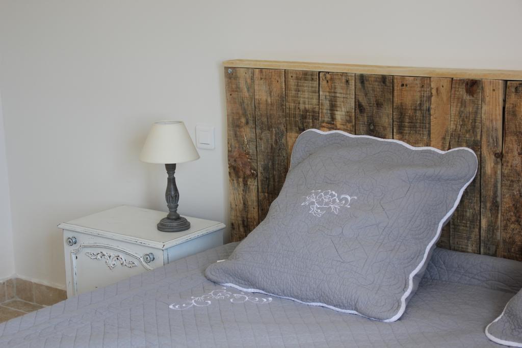 Bed and Breakfast Mas Saint Julien Cavaillon Habitación foto